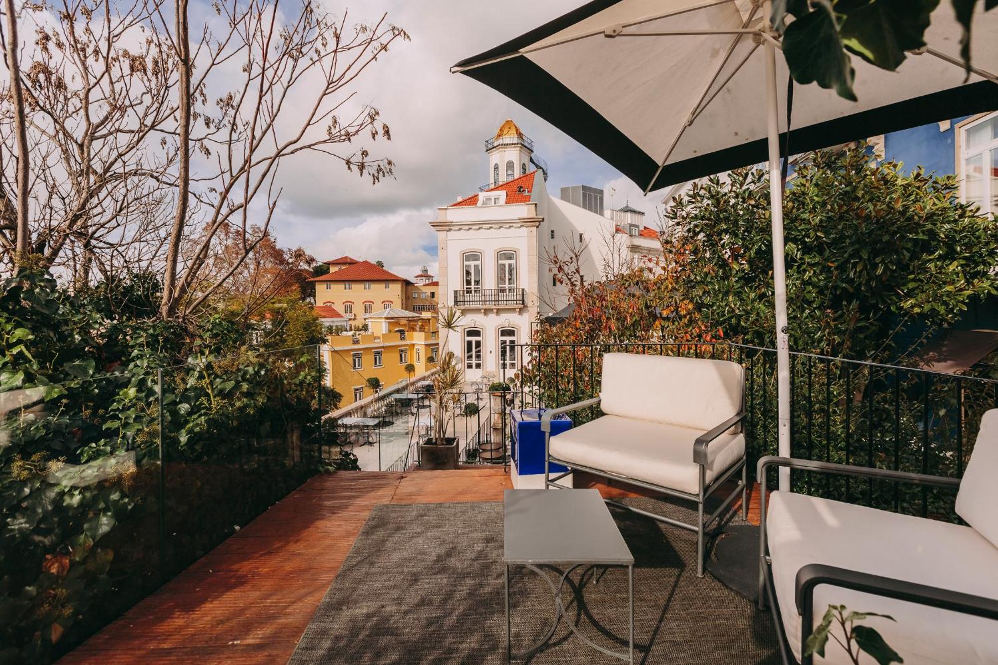 Torel Palace Lisbon Luaran gambar The terrace of the hotel