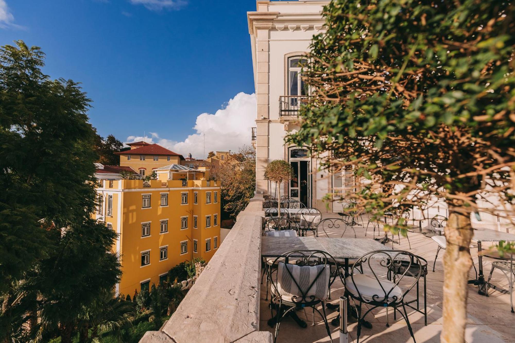 Torel Palace Lisbon Luaran gambar The terrace of the hotel